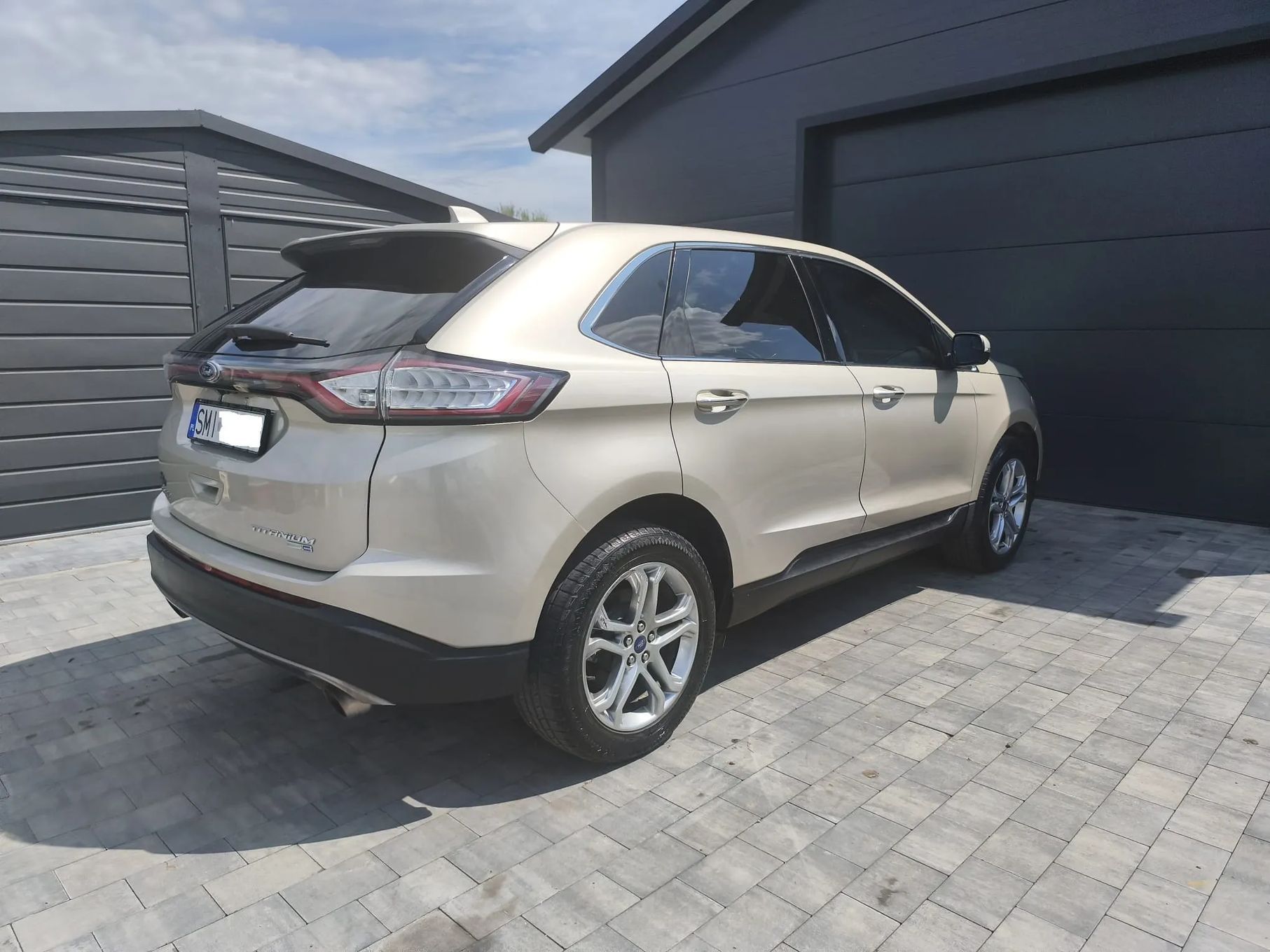 Ford Edge Sprzedam Ford EDGE 2.0 L 245KM Titanium faktura VAT