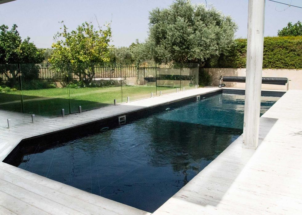 Construímos a sua Piscina dos Sonhos — Orçamento Grátis!