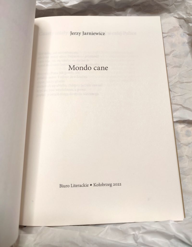 Książka "Mondo Cane" Jerzy Jarniewicz, nagroda Nike
