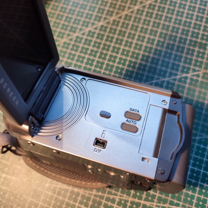 Kamera JVC GR-D815E - nietestowana