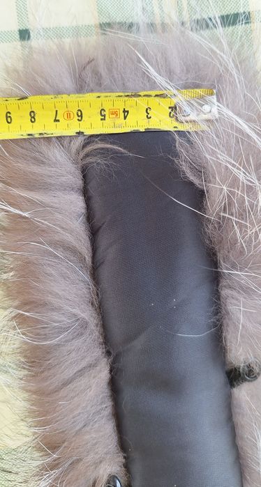 Воротник зі шкури фінської чернобурки