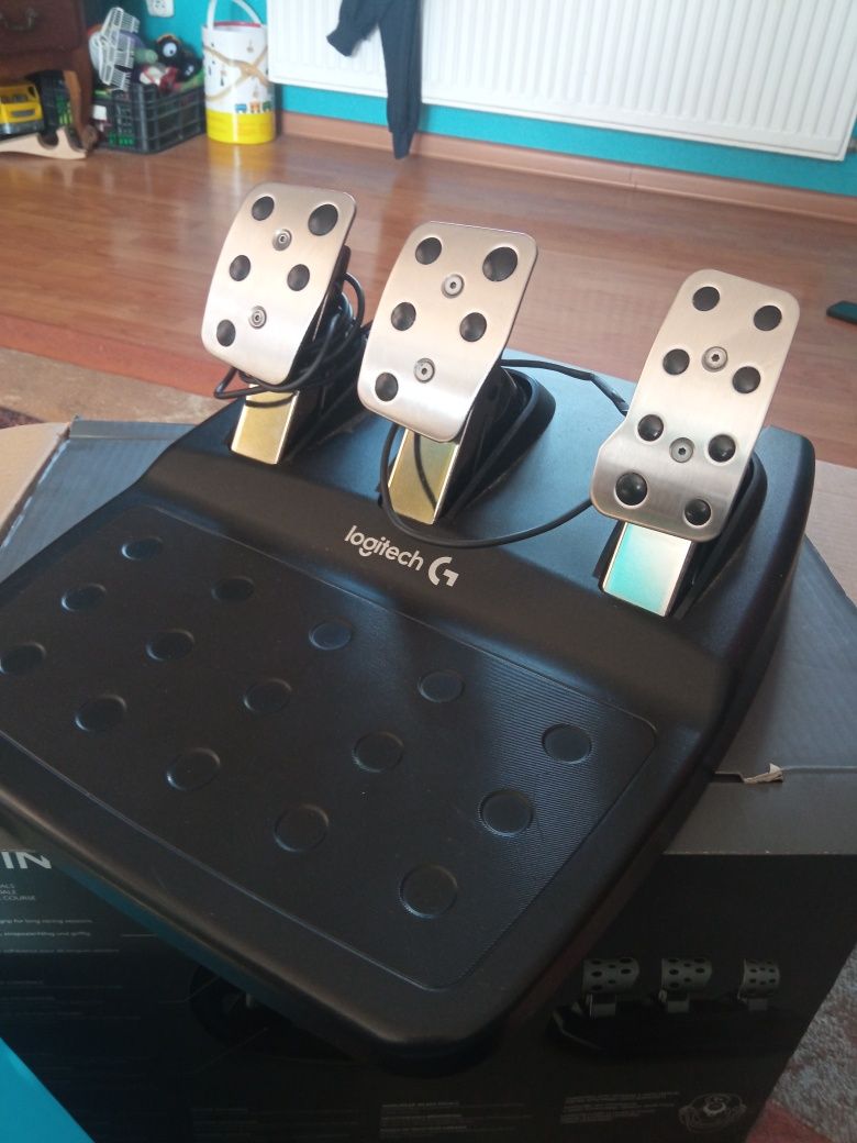 Logitech g920 + shifter