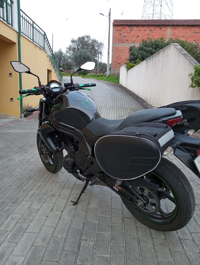 Kawasaki er6n  650cc