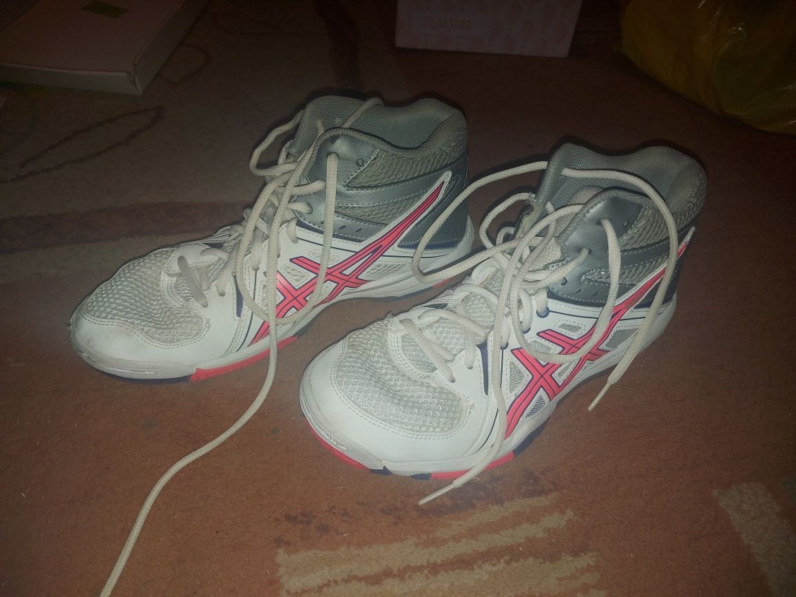 Buty Asics nowe nowe