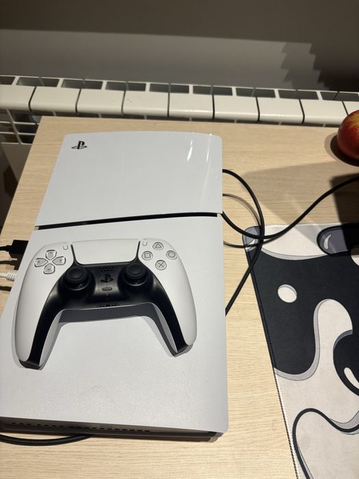 Ps5 Slim 1TB bez gier bardzo dobry stan