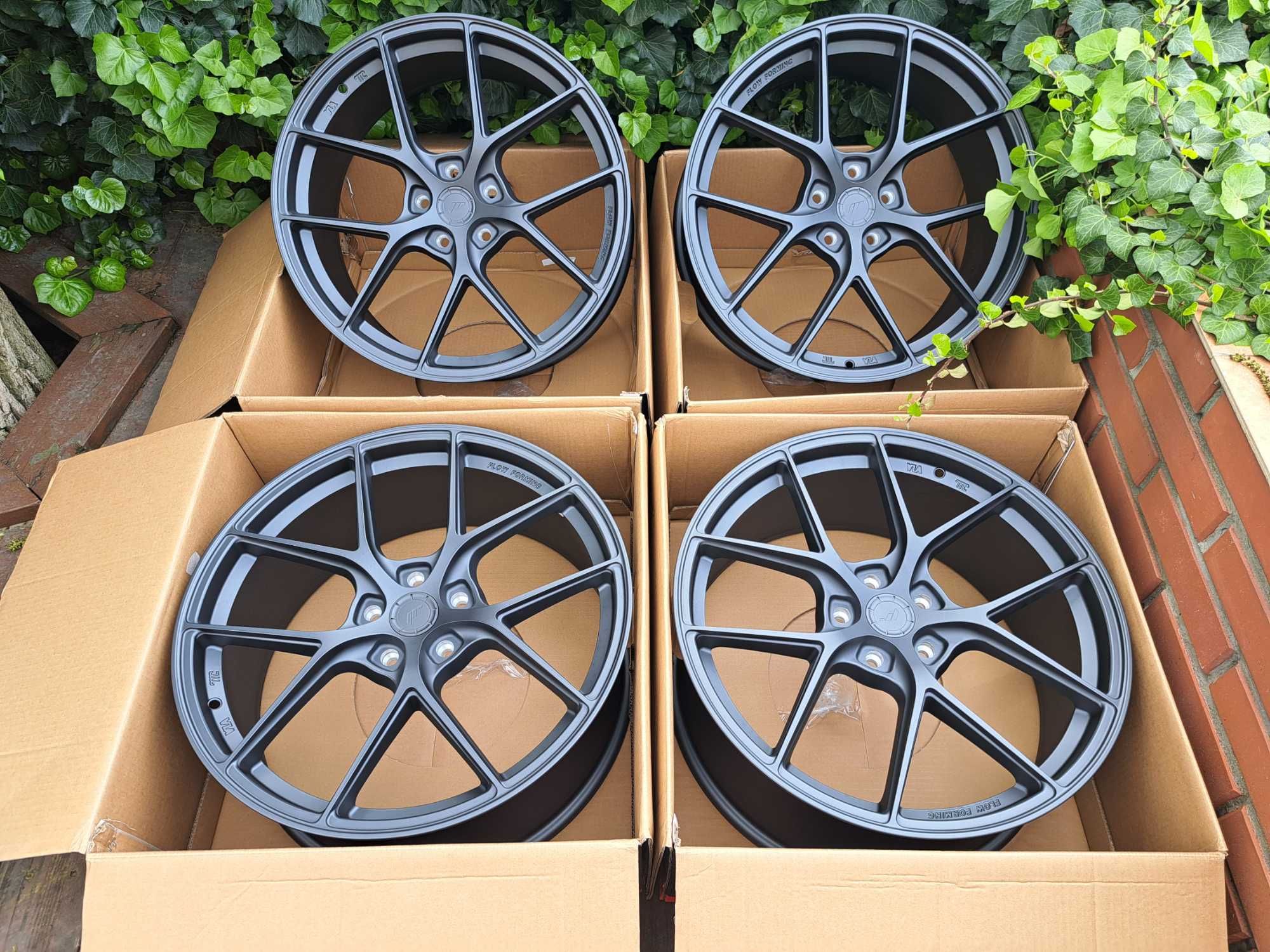 Диски Japan Racing SL01 R20 5x114.3  Infiniti Acura Honda Hyundai Kia