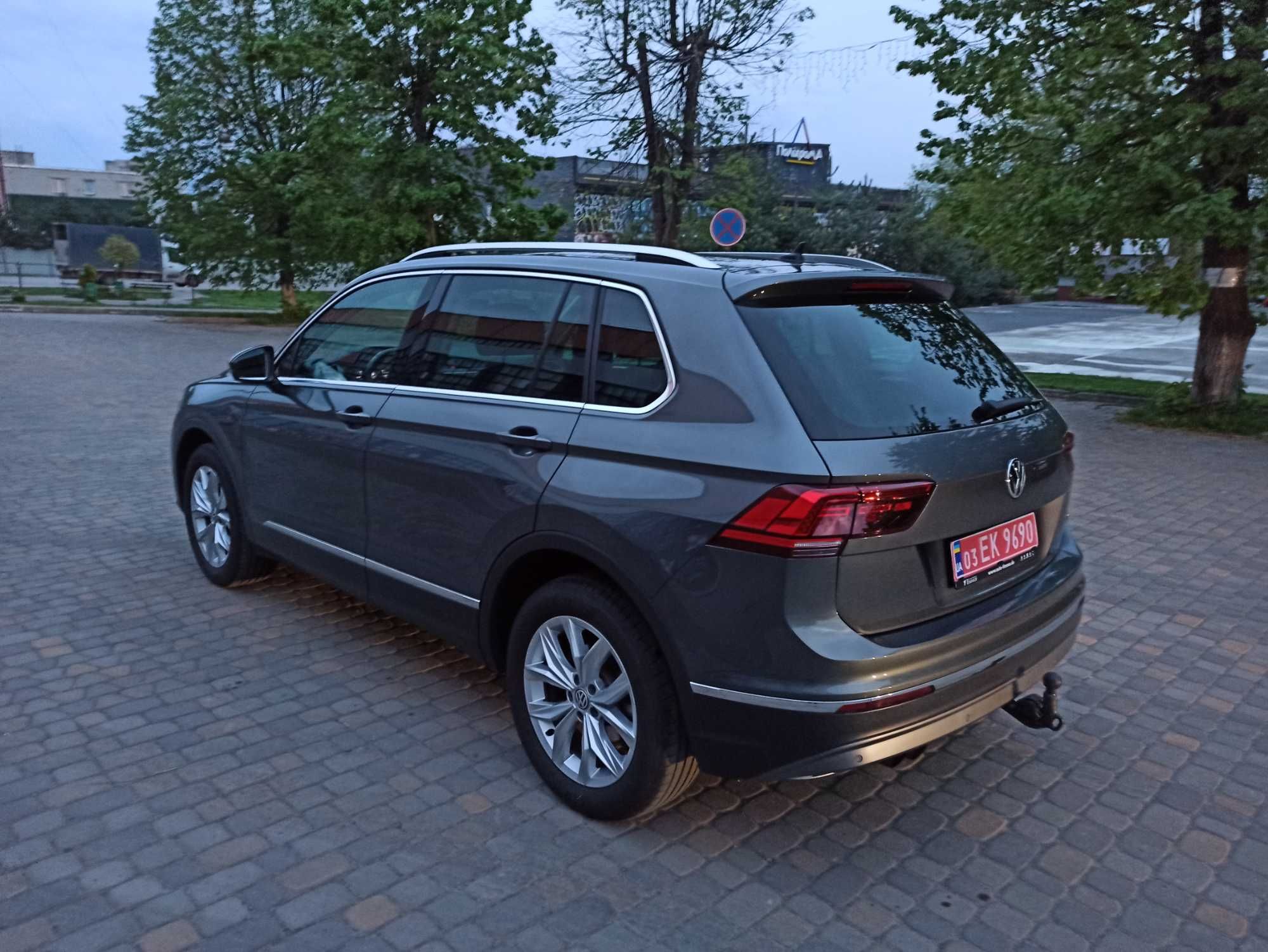 Volkswagen Tiguan Highline (4*4)