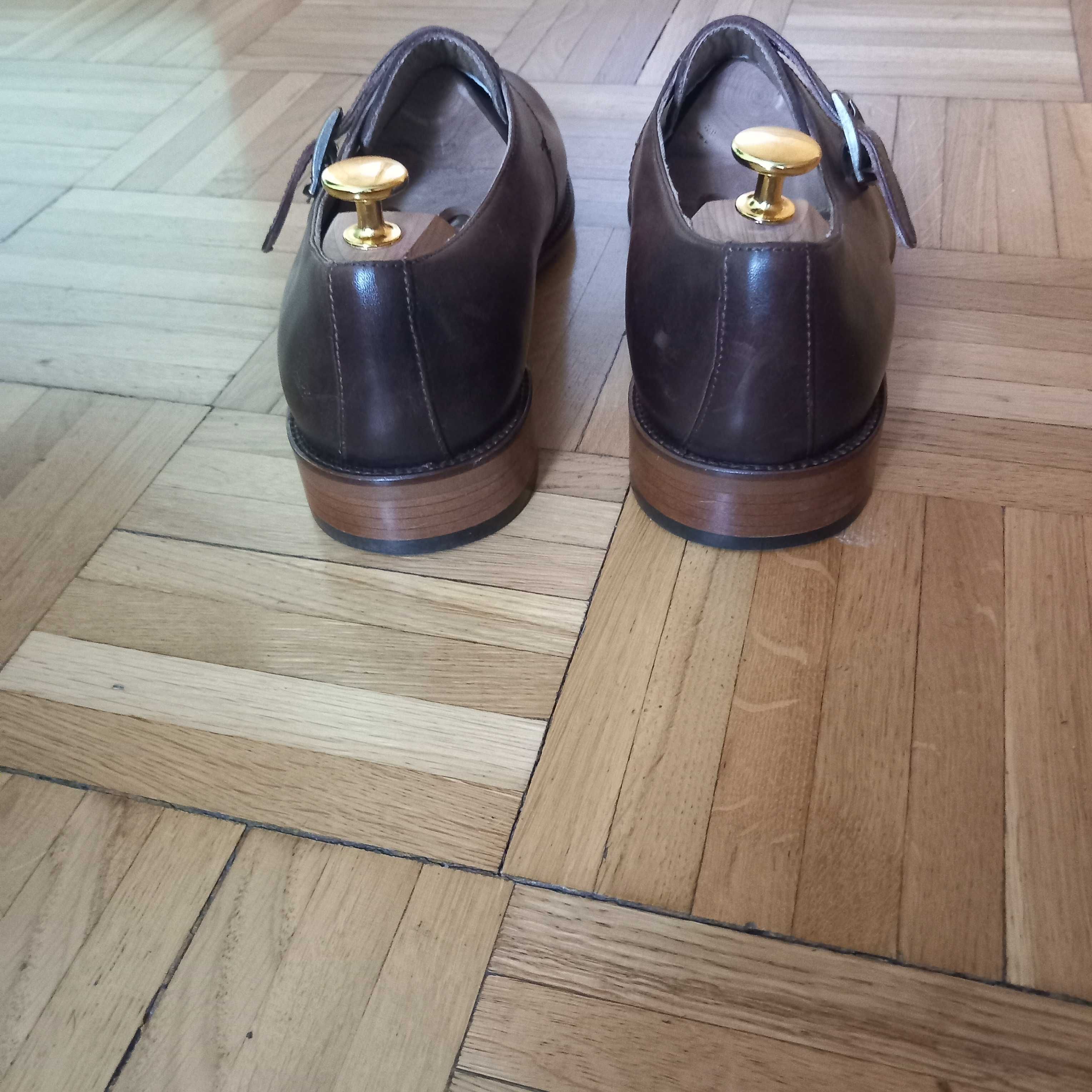 Brązowe skórzane buty męskie Benetti