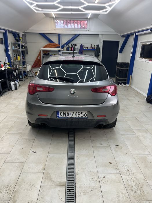 Alfa romeo giulietta 2011