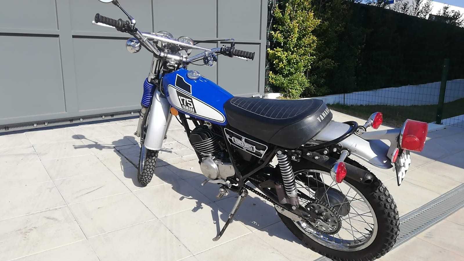 Yamaha DT175 AT1 1975 muito bom estado isenta