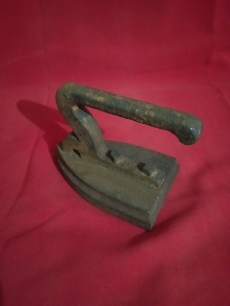 Ferro Engomar Antigo
