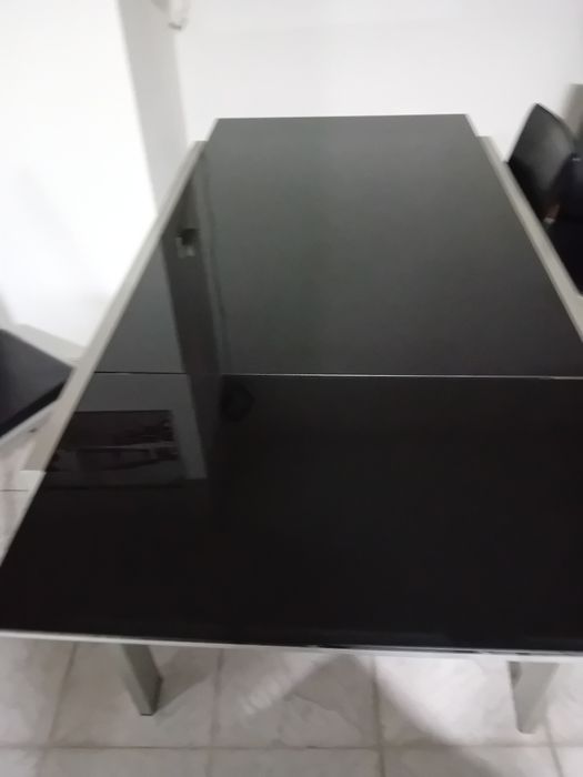 BAIXA PREÇO Mesa jantar e 6 cadeiras