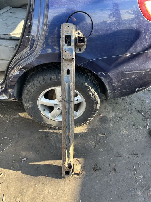 Усилитель переднего бампера хюндай santa FE 2