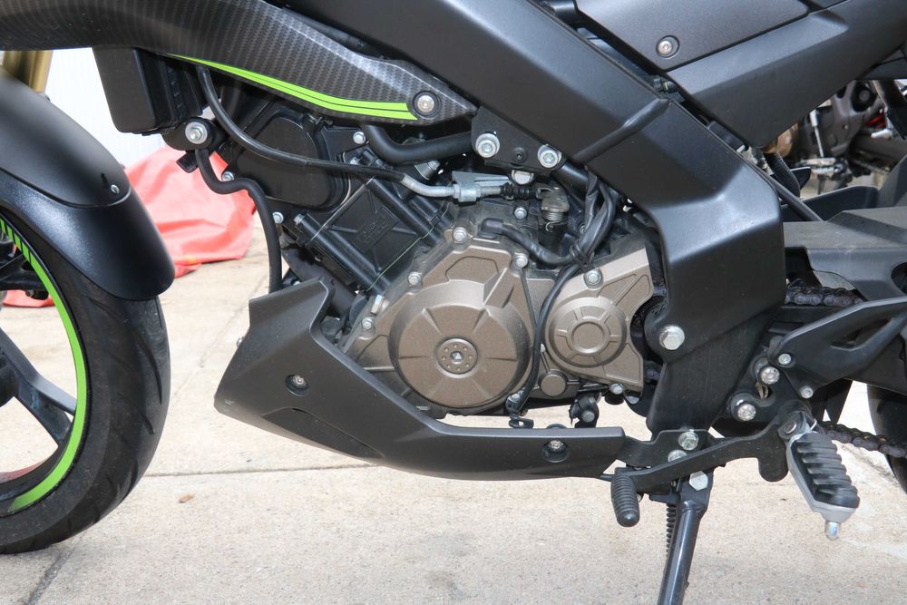 QJ motor 125 COMO NOVA