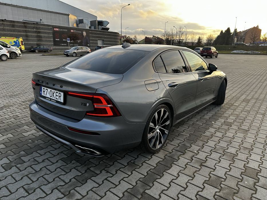Volvo S60 T5 R-Design