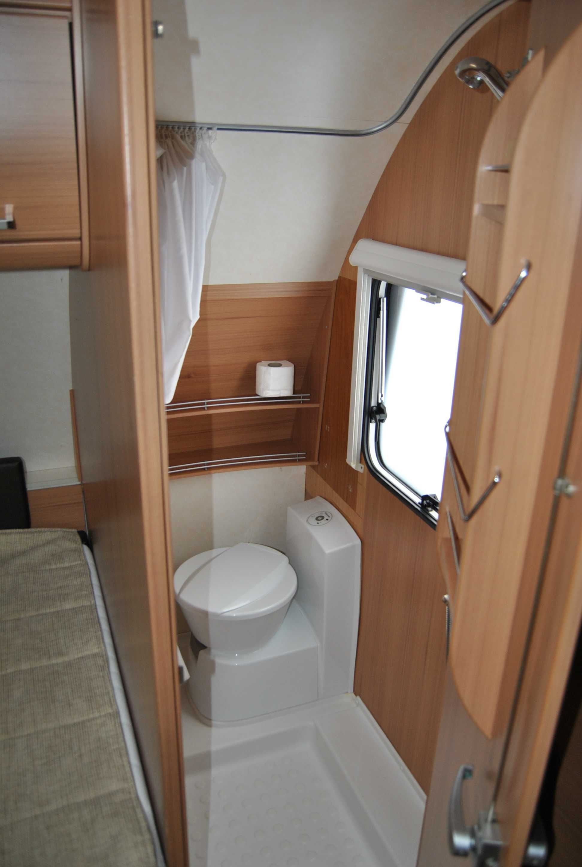 Rezerwacja KNAUS 500  DMC 1500kg 4osobowa z WC Prysznic Ogrzewanie