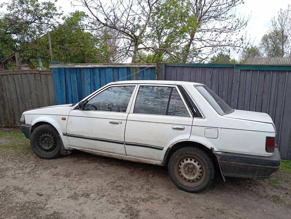Продаю Мазду 323 ціна 12 000 тисяч