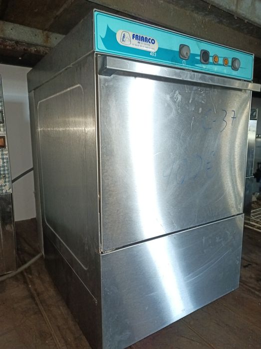 Máquina de lavar chávenas