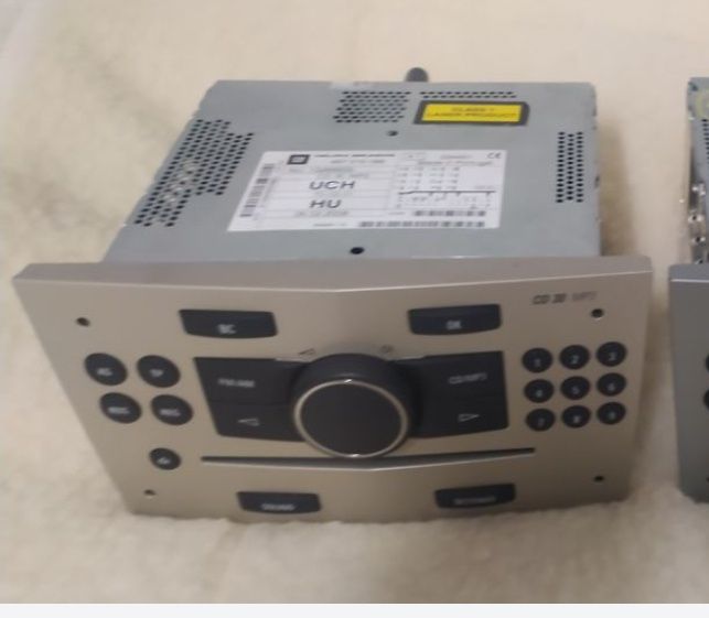 Radio opel Astra h cid,  cd30 aux MP3 wylogowane op com em