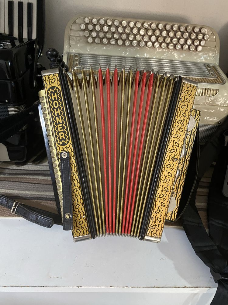 Harmónio Honher Wiemwr 114C