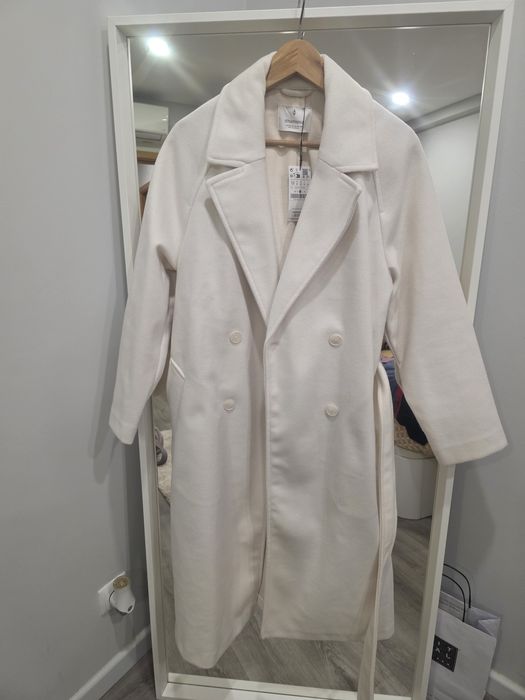 Casaco branco novo