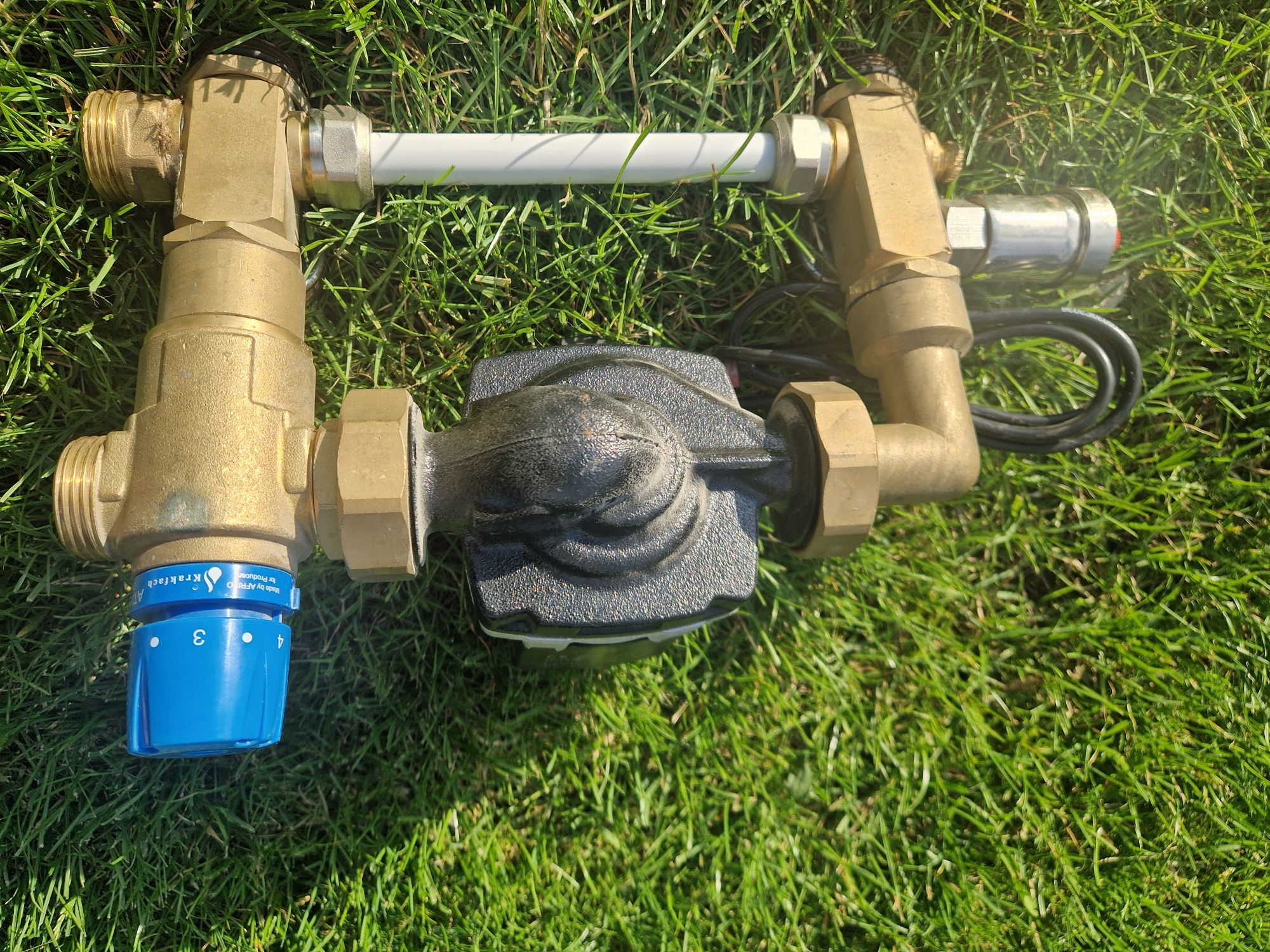 Grupa mieszająca pompowa Grundfos Esbe