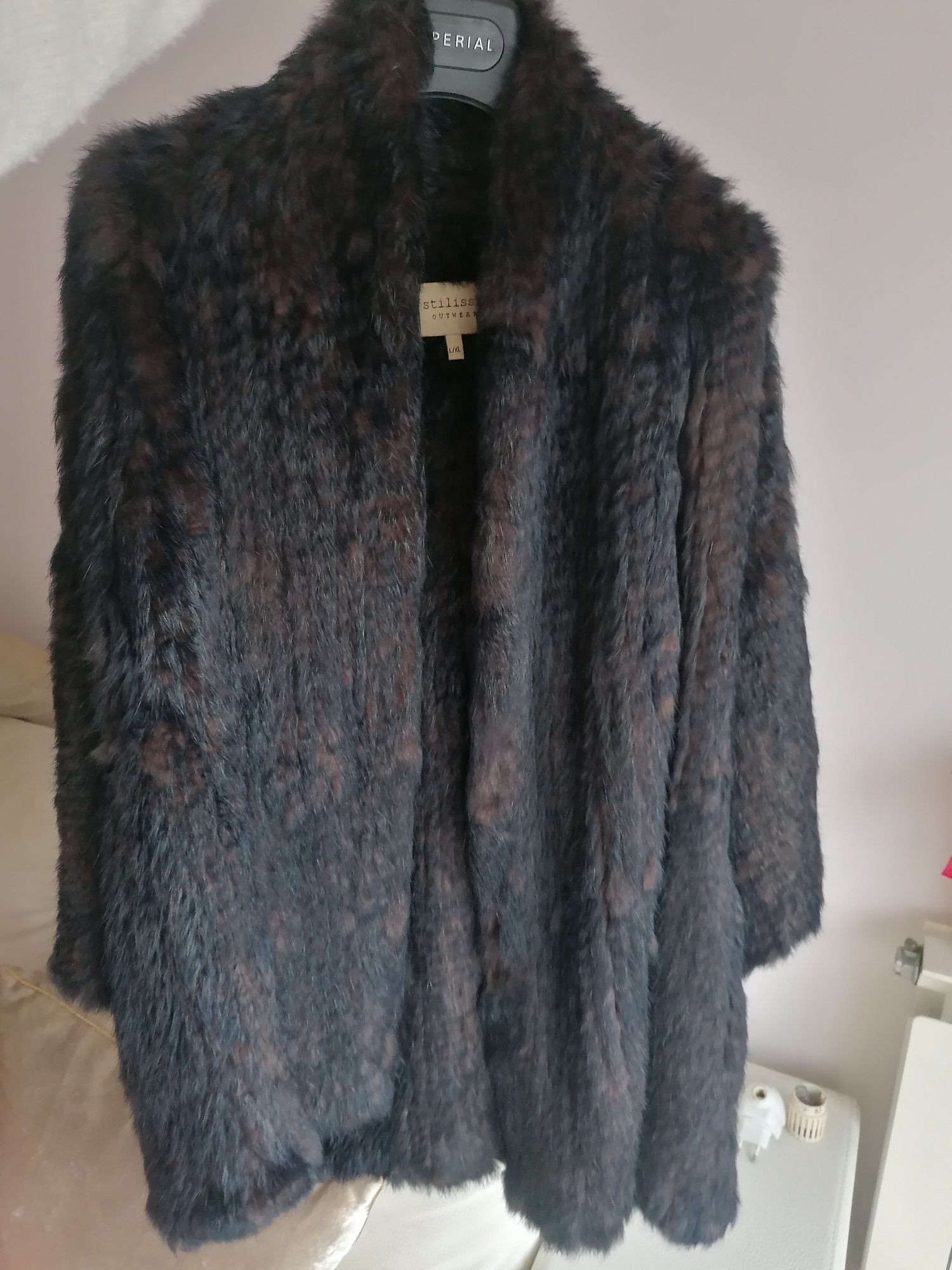 Casaco de pêlo natural castanho com preto