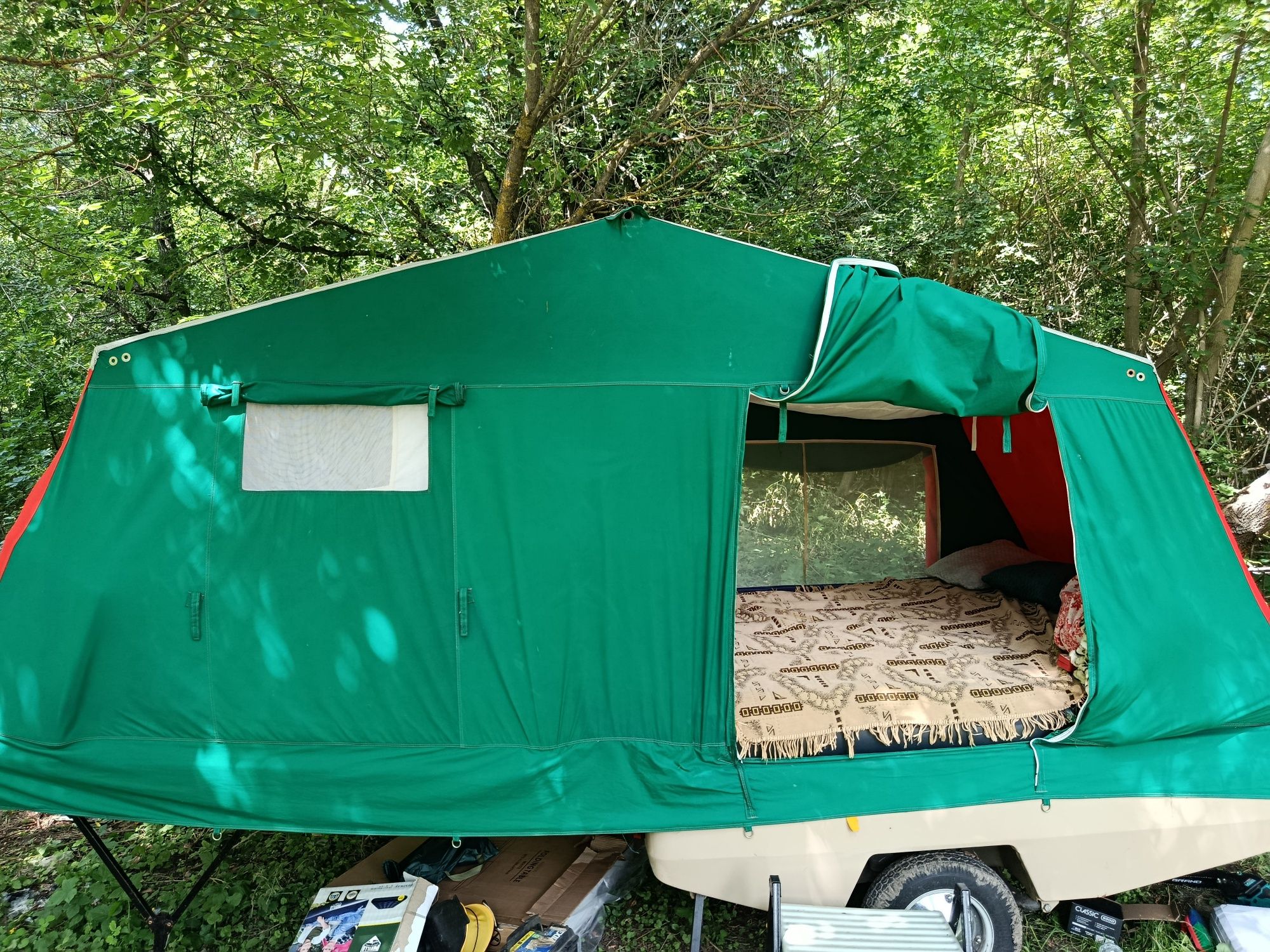 Причепи-палатки Скіф. прицеп скиф
Є декілька варіантів.

Причеп М2 зел