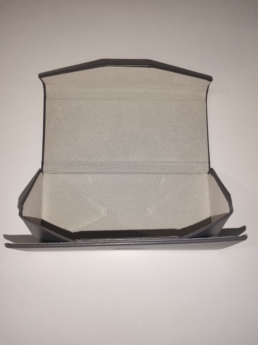 Футляр для очков