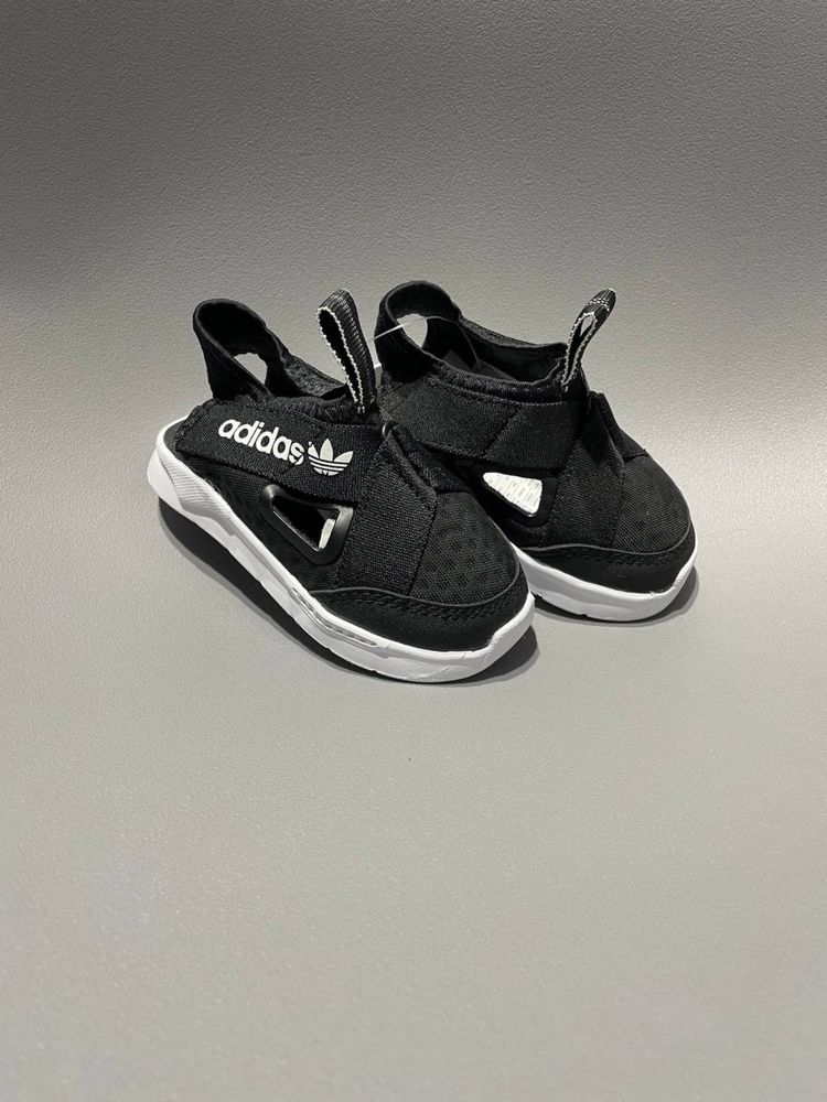 Дитячі оргінальні сандалі з закритим носком, Adidas 360 Sandals