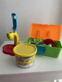 zestaw Play-doh ( kilkq zestawów)