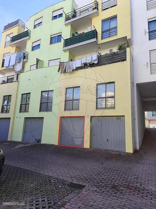 Garagem  para arrendamento