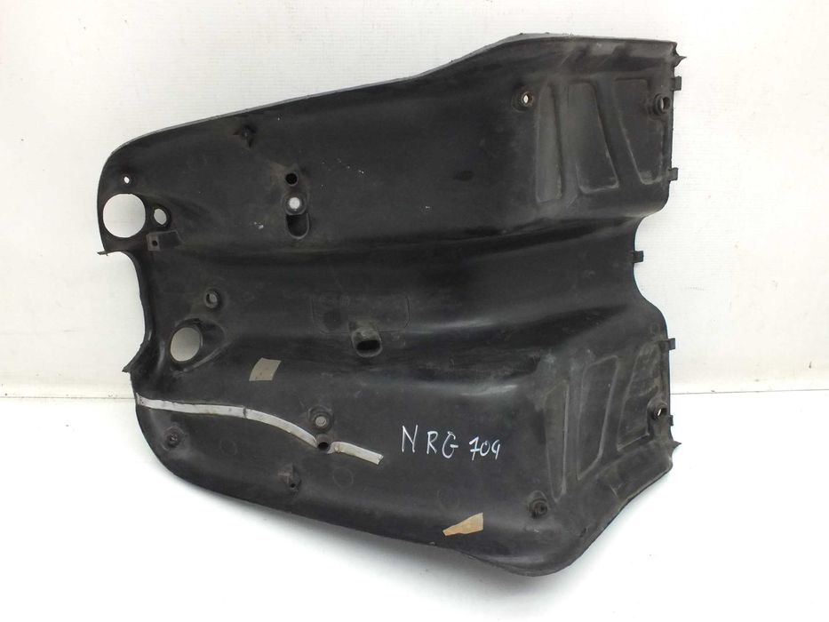 Piaggio Nrg 50 2t kokpit osłona na kolana wypełnienie