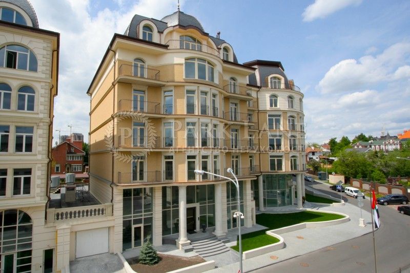 Продам квартиру(376м2)в комплексі De Lux-классу на Печерську
