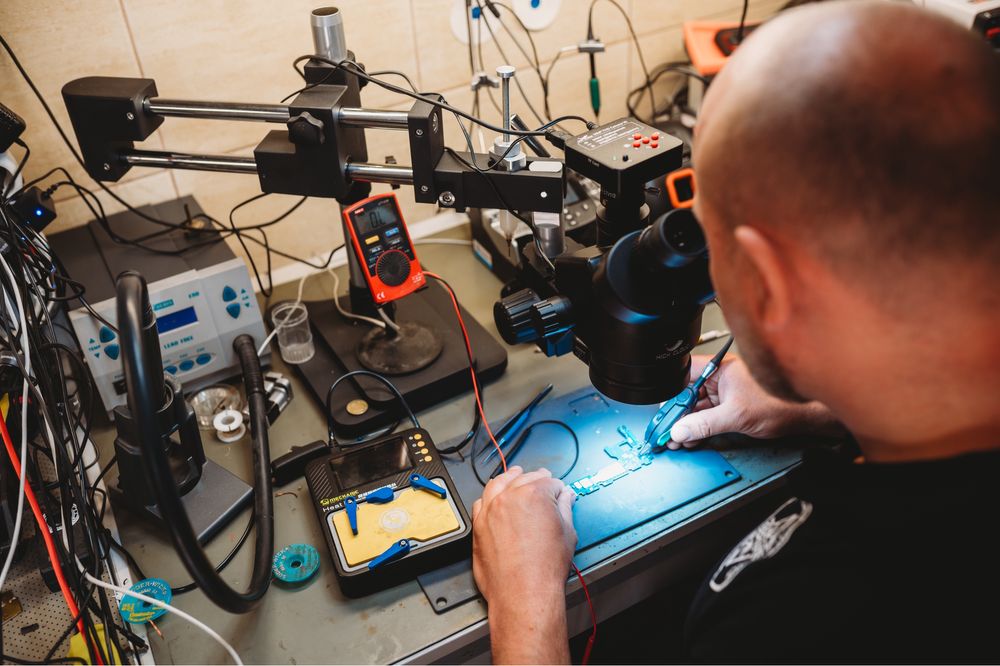 Serwis naprawa telefonów Radom, szybka, wyświetlacz, ładowanie od ręki