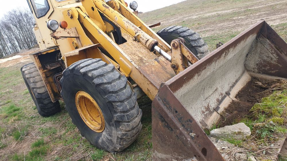 ładowarka kołowa ford A 64 ŁYŻKA zwolnica most silnik pompa kabina