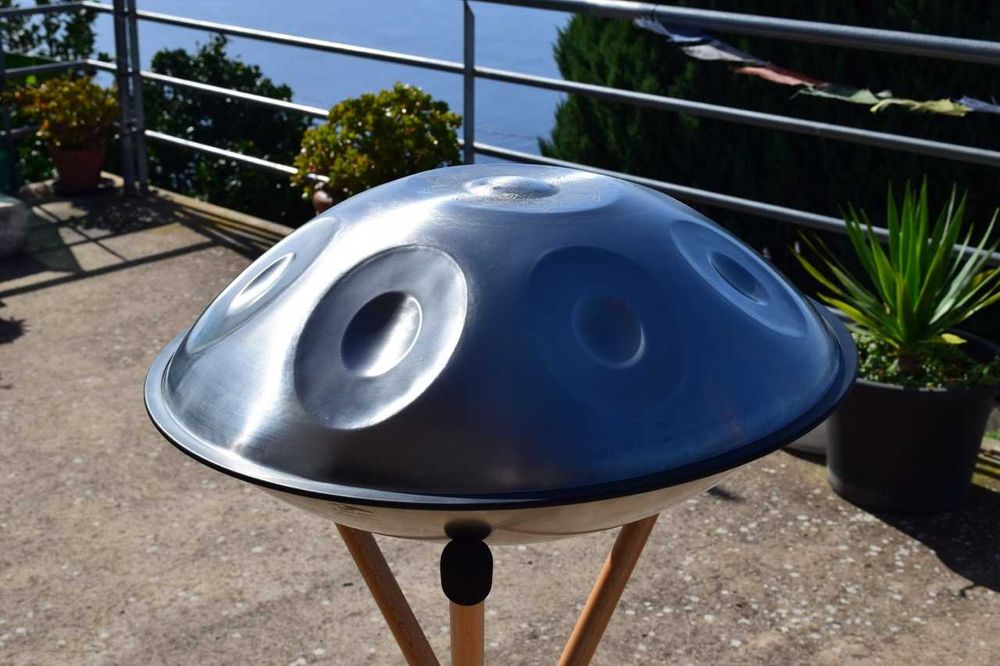 UGUR D Kurd minor 9 handpan argênteo com saco