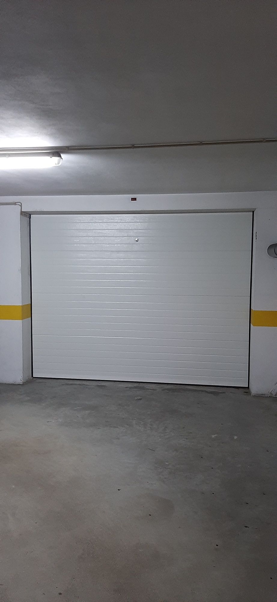 Garagem Fechada (Box) centro Guimarães Muito bem Localizada