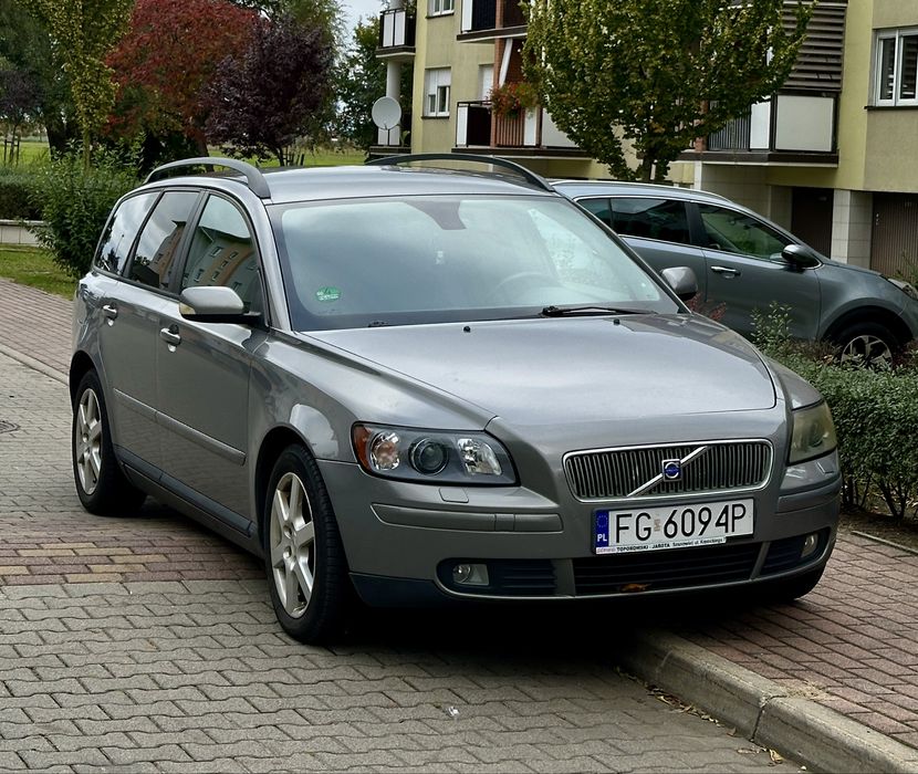 Volvo V50 |2004|  |2.0 D| Alu. 16| | dobry stan |