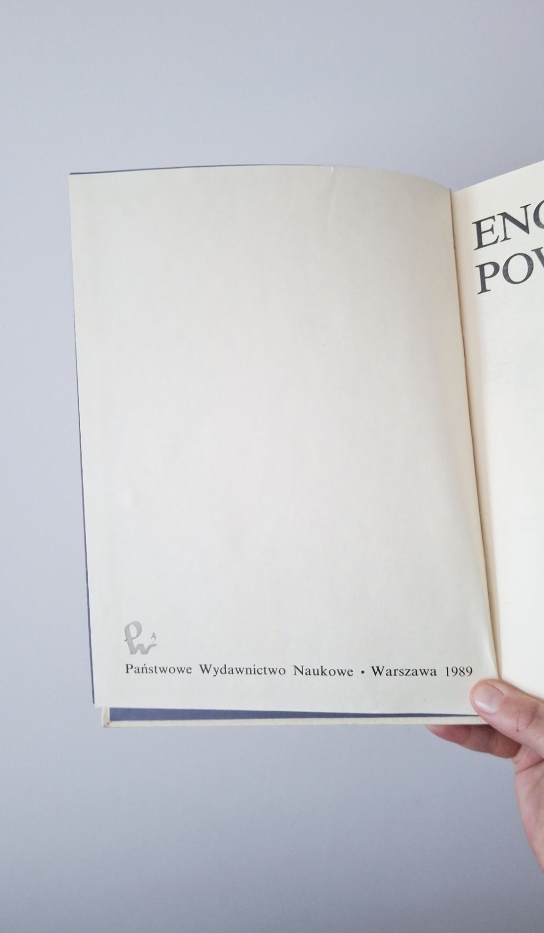 Encyklopedia Powszechna PWN jeden tom od A do Z twarda okładka
