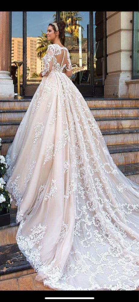 Продам срочно свадебное платье