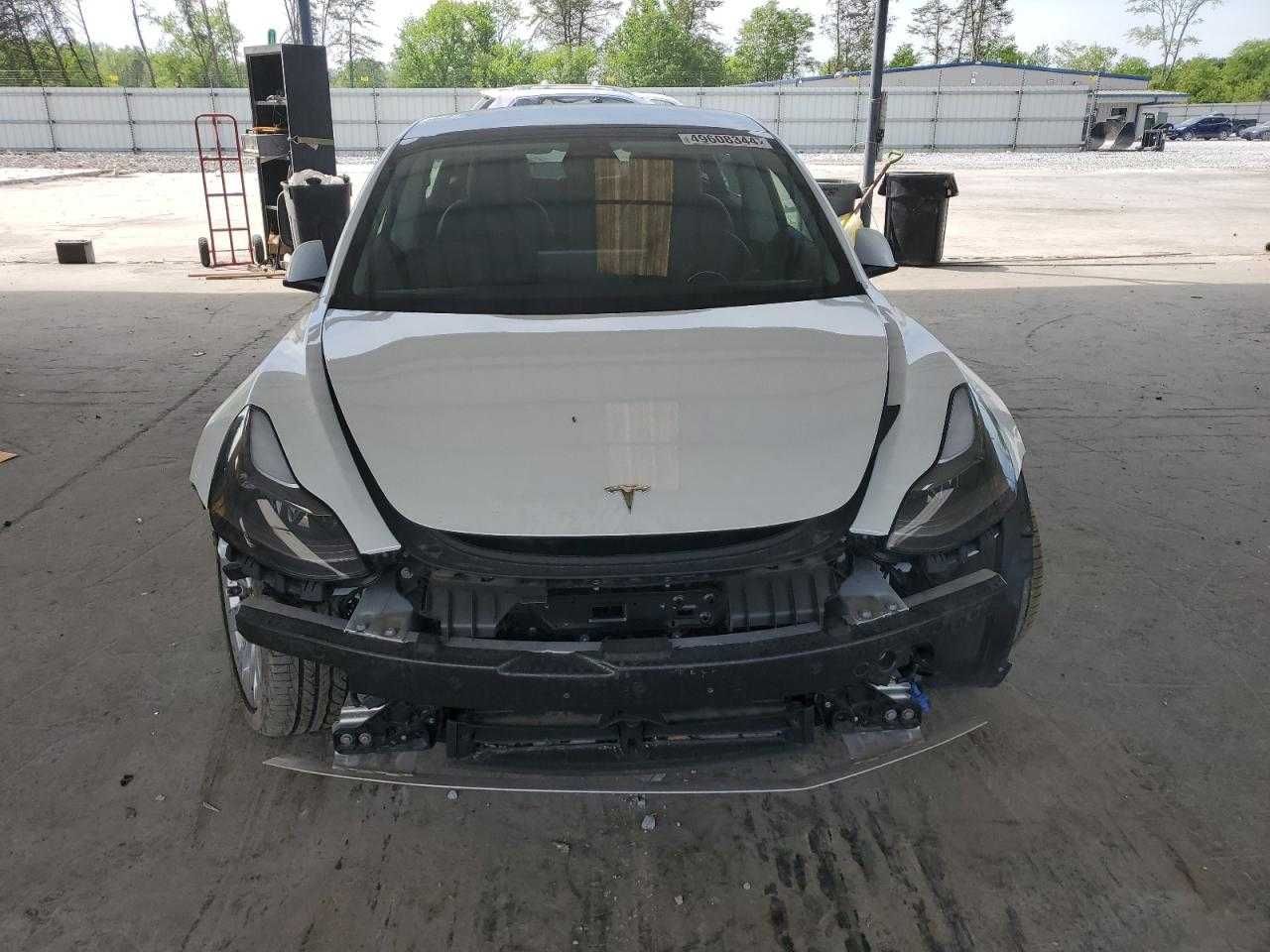 Tesla Model 3 2022 -