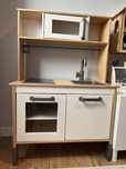 Drewniana kuchnia dla dzieki IKEA