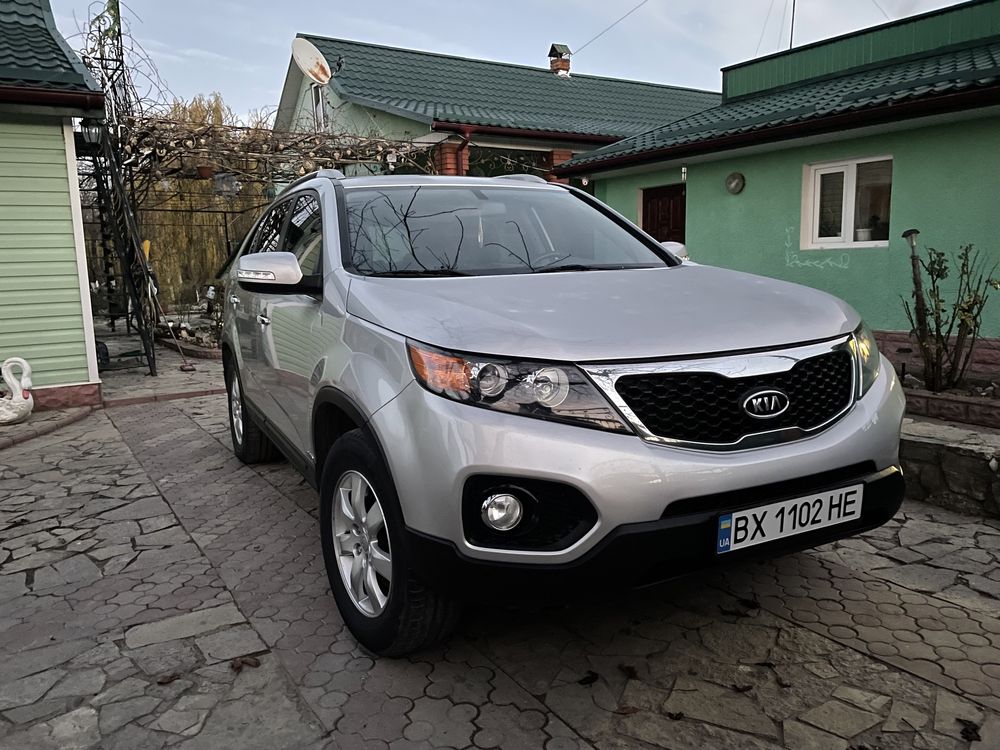 Kia Sorento 2011 (2013) 2.2 дизель МКПП AWD / КІА Соренто