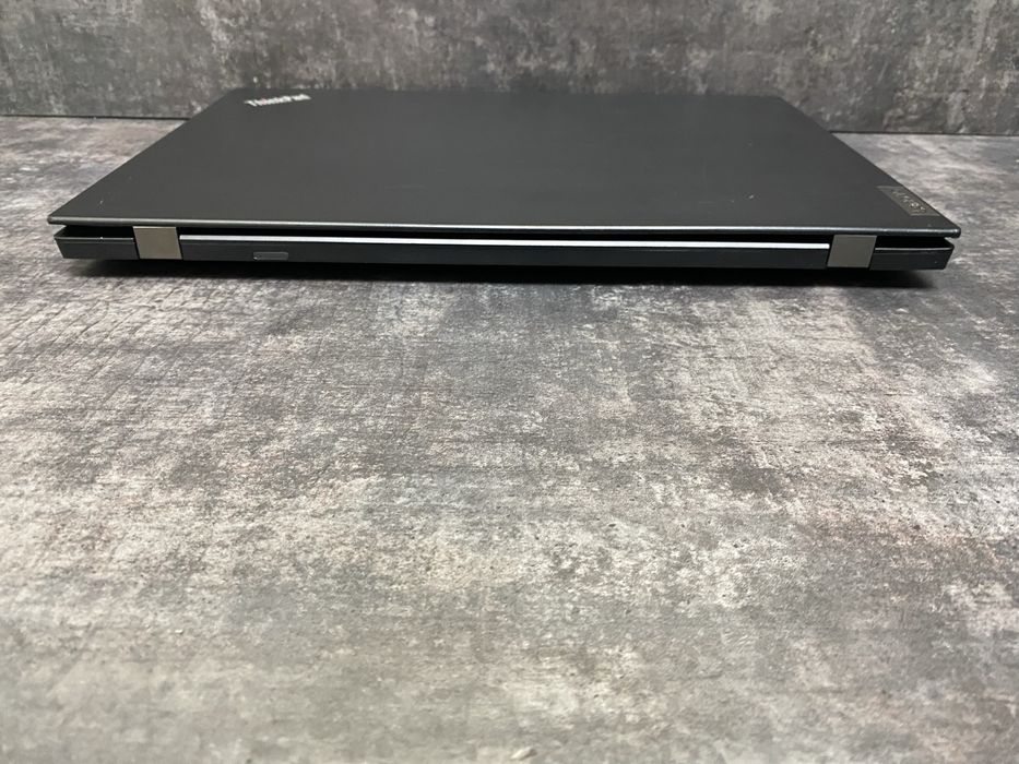Lenovo ThinkPad T15p i7-10750H 16Gb 512Gb 15,6” FHD IPS GTX 1050 4Gb