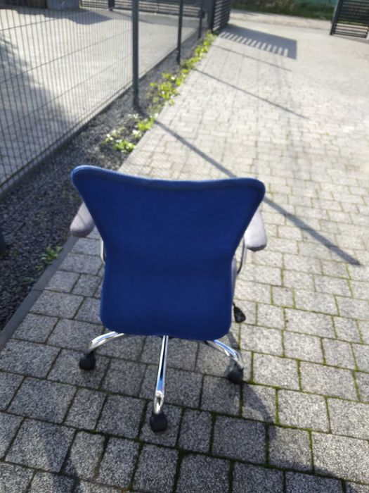 Fotel młodzieżowy biurowy ANDY szaro niebieski krzesło HALMAR