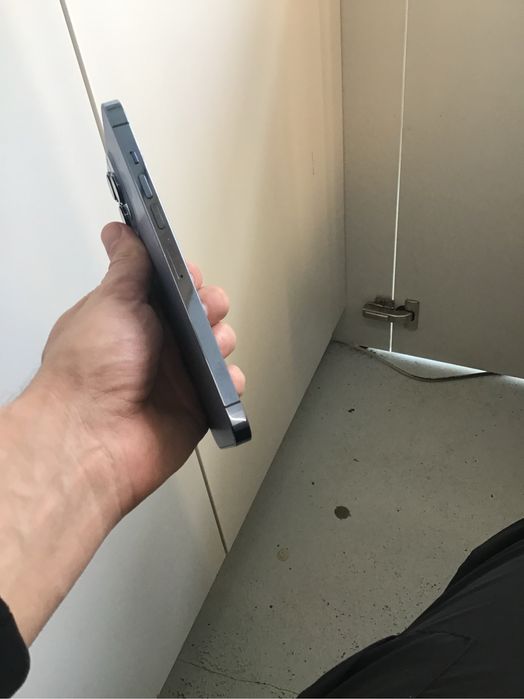 Продам iPhone 13 Pro Max