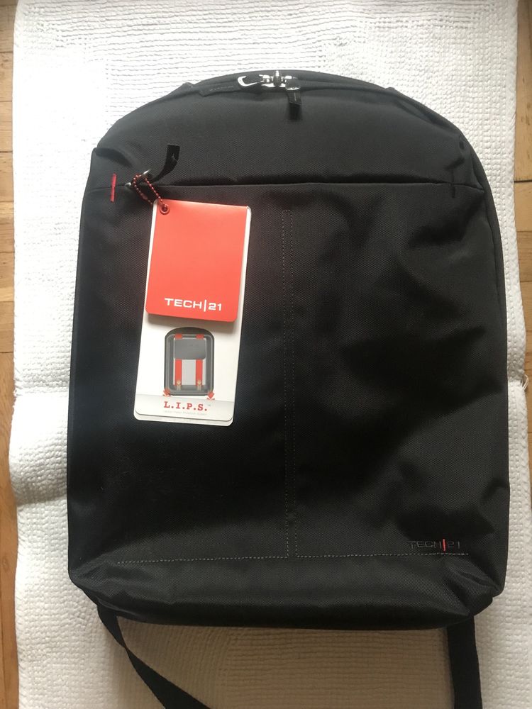 Рюкзак для ноутбука TECH/21 L.I.P.S новий