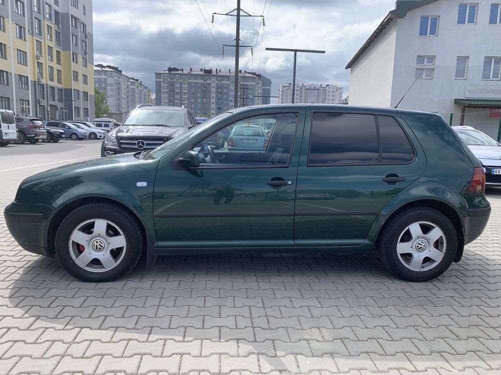 Продам Volkswagen Golf 4