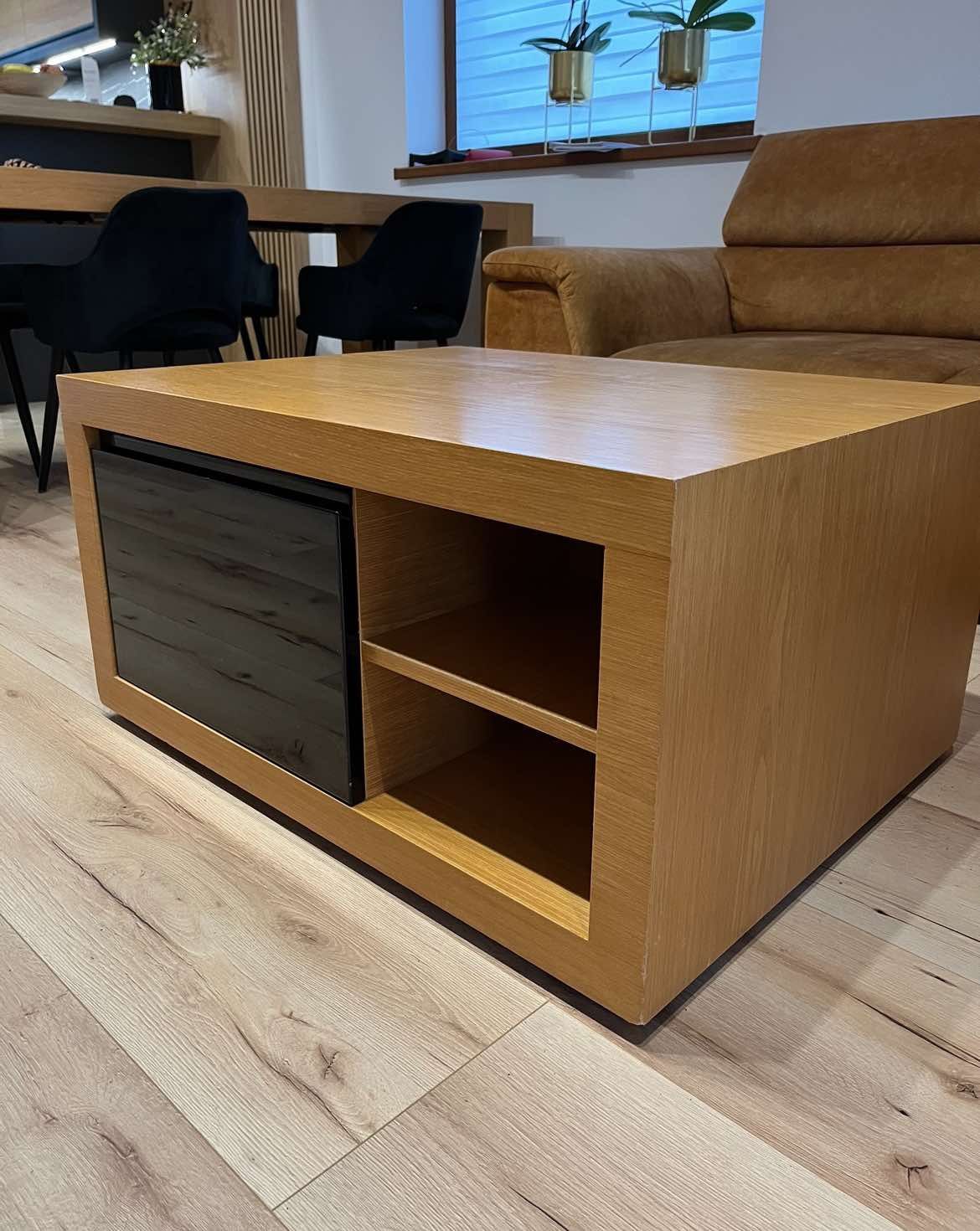 Meble do salonu/stół -stolik kawowy i panel pod telewizor